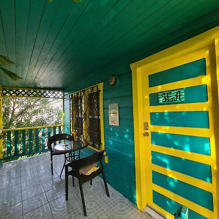 Yocamatsu Bed & Breakfast Caye Caulker Luaran gambar