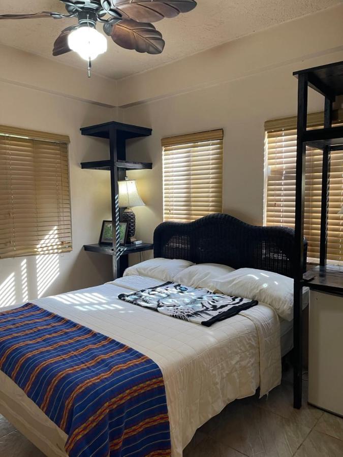 Yocamatsu Bed & Breakfast Caye Caulker Luaran gambar