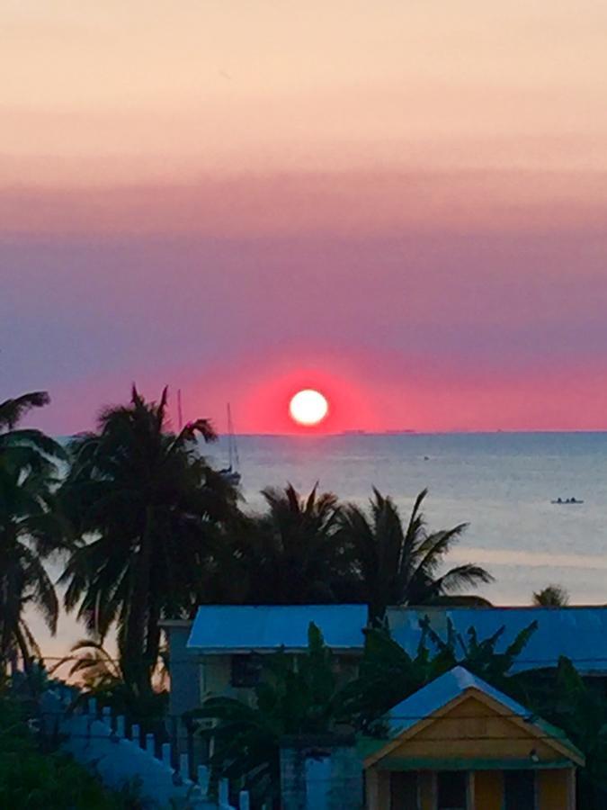 Yocamatsu Bed & Breakfast Caye Caulker Luaran gambar